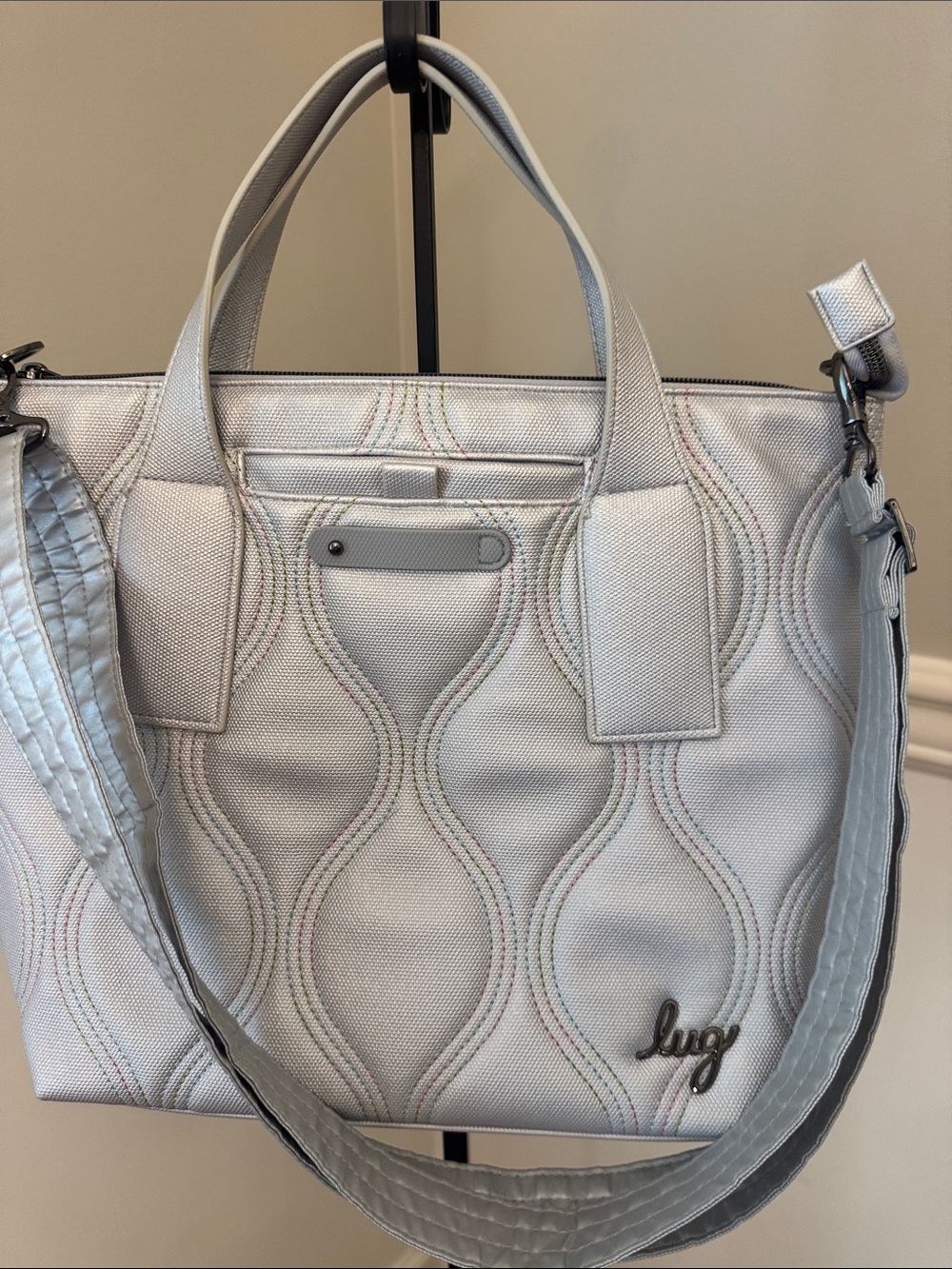 lug Metallic Silver Ice Pop stitch Tote in Matte Luxe VL with crossbody strap